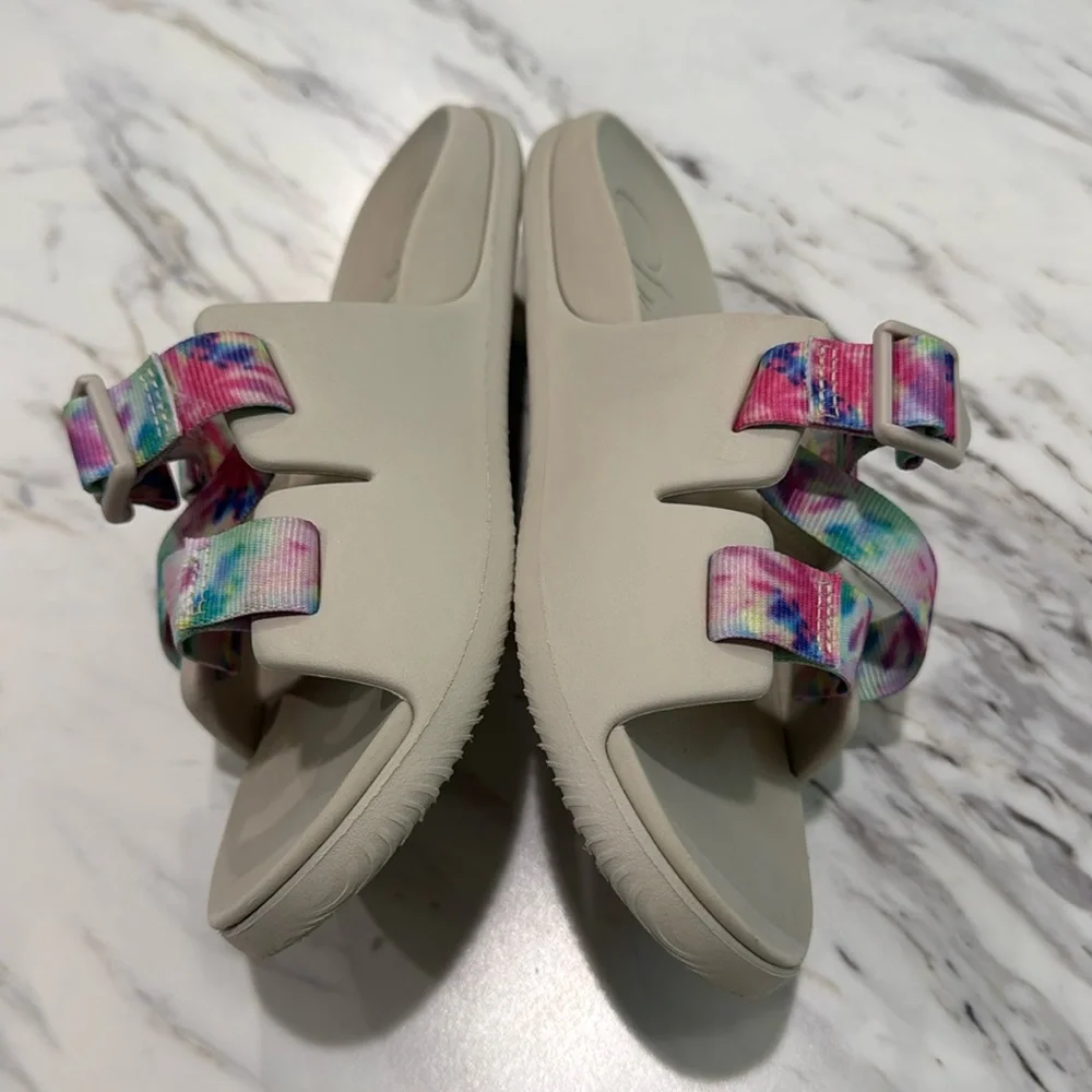 Chaco chillos slides